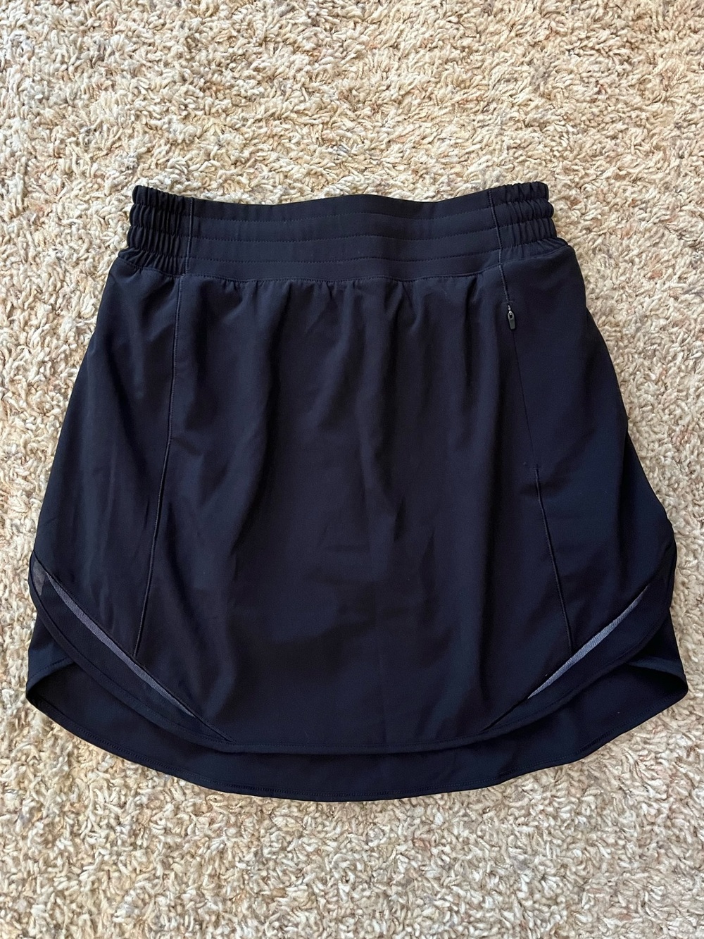 Lululemon black athletic skirt size 4
